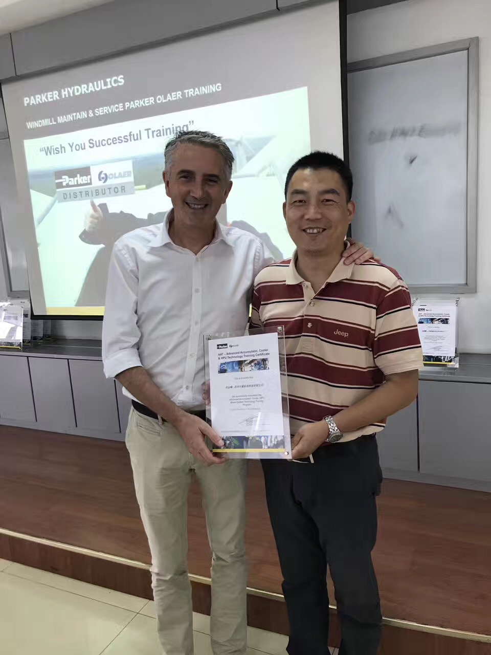 Parker液壓培訓(xùn)順利通過(guò)，畜能器；冷卻器；維修；購(gòu)買(mǎi)可以聯(lián)絡(luò)我們