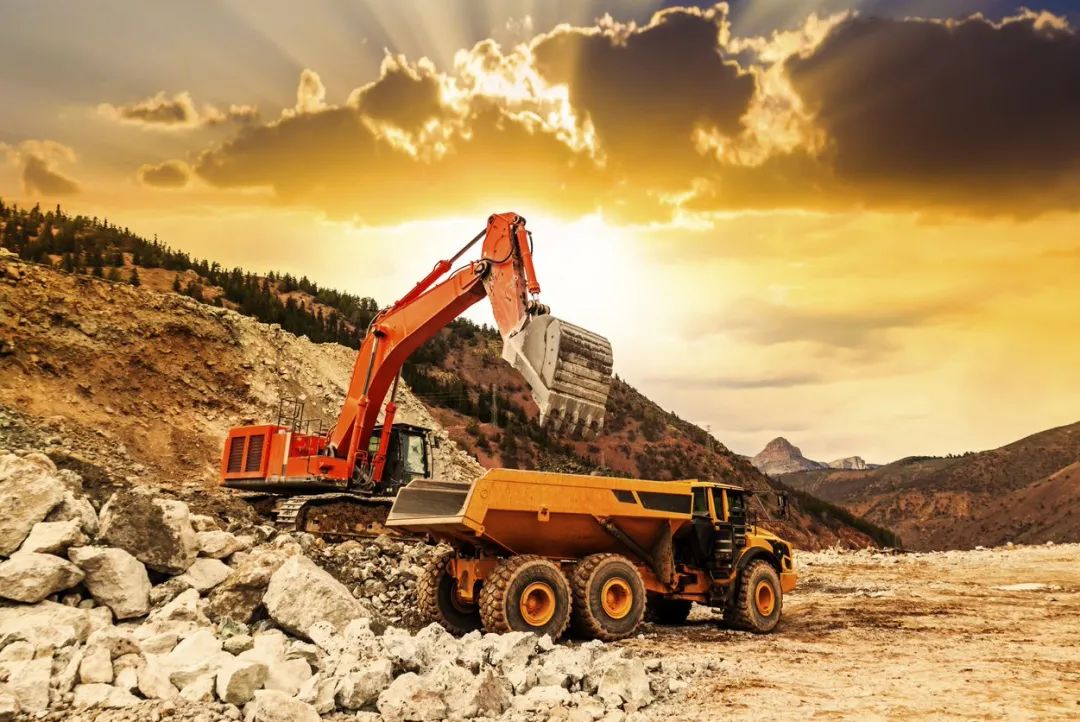 派克漢尼汾Parker: 前沿的挖掘機設計，從容應對挑戰(zhàn)！